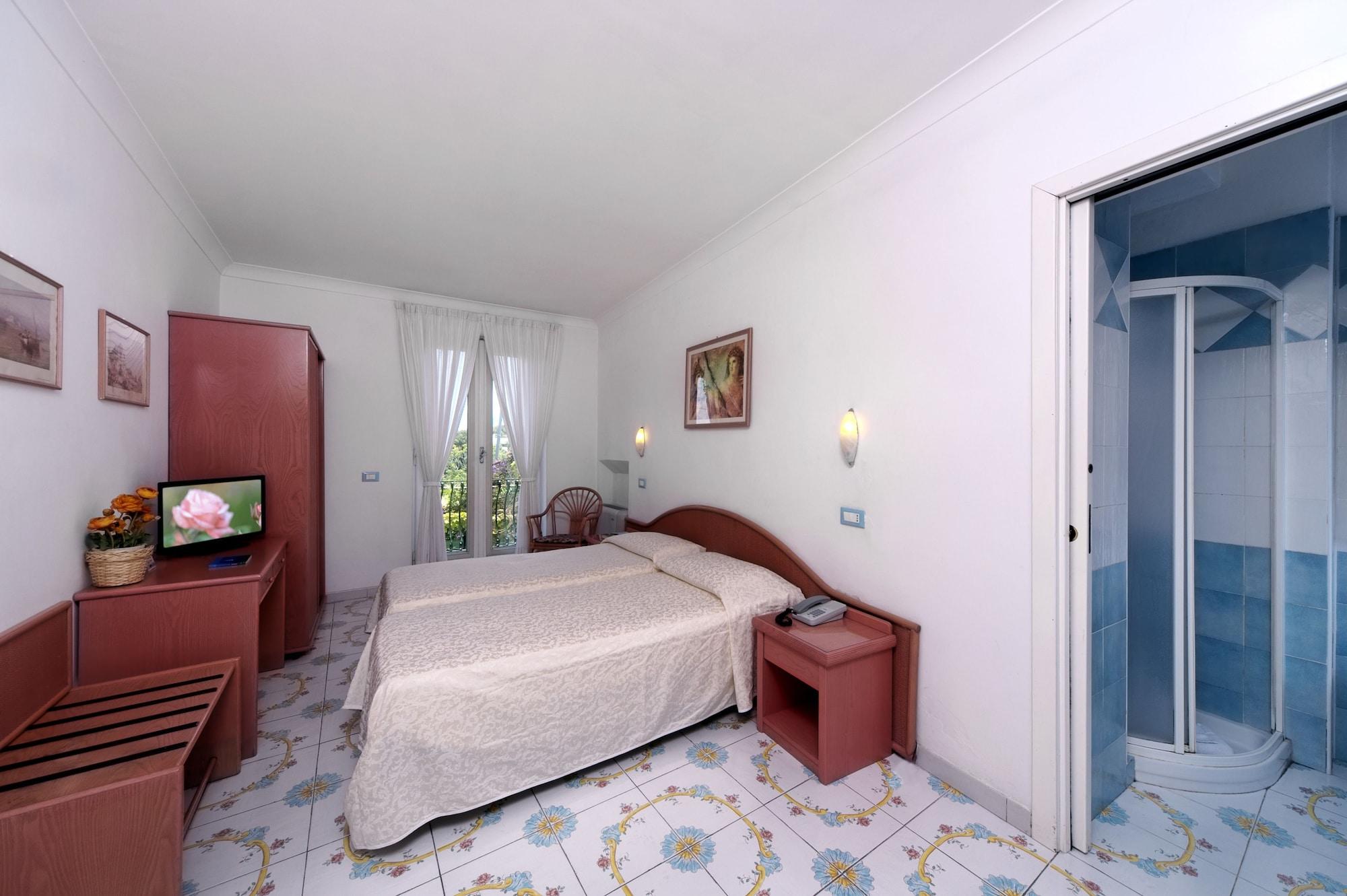 Hotel Bellevue Benessere & Relax Ischia Exterior photo