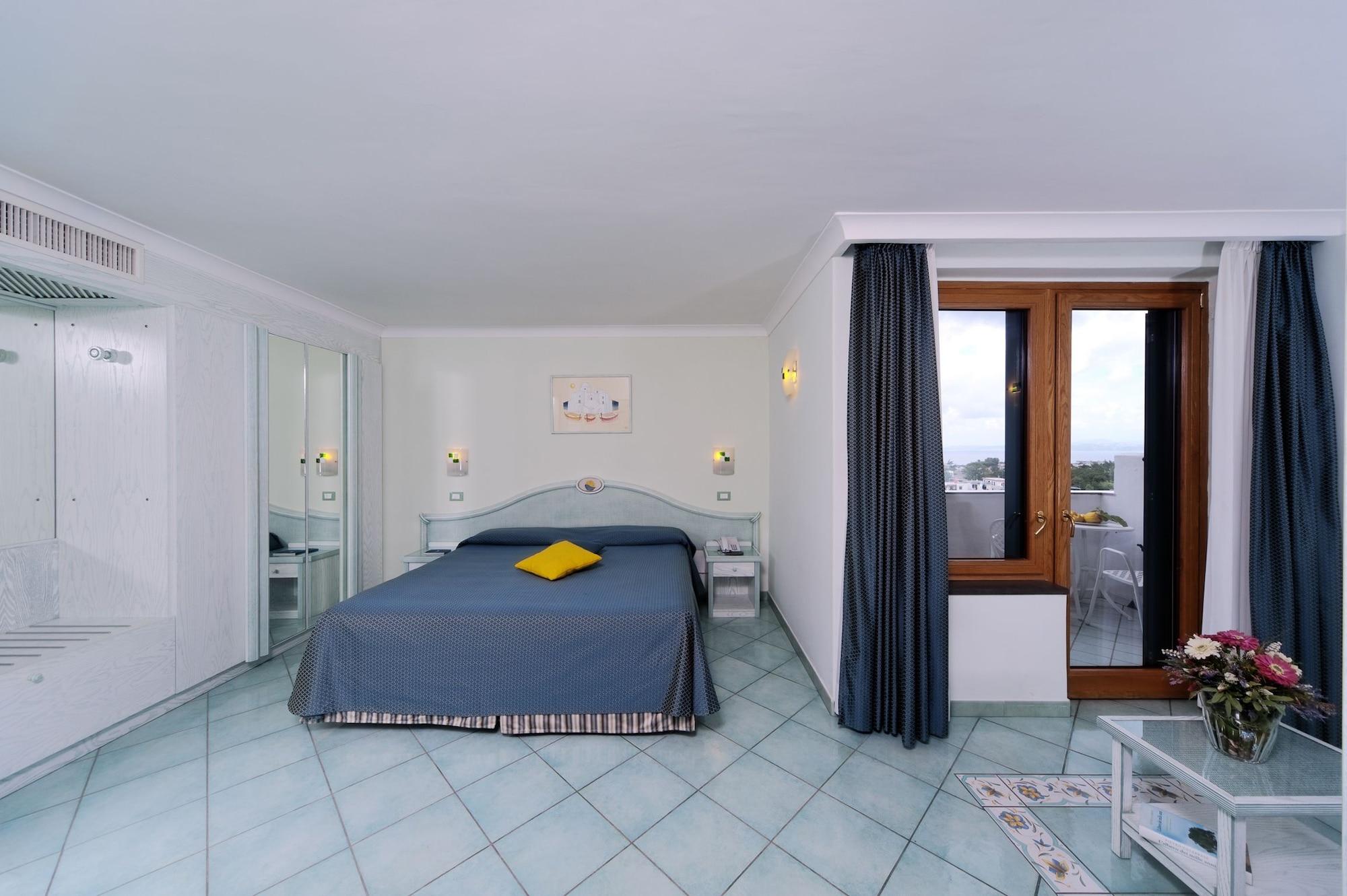 Hotel Bellevue Benessere & Relax Ischia Exterior photo