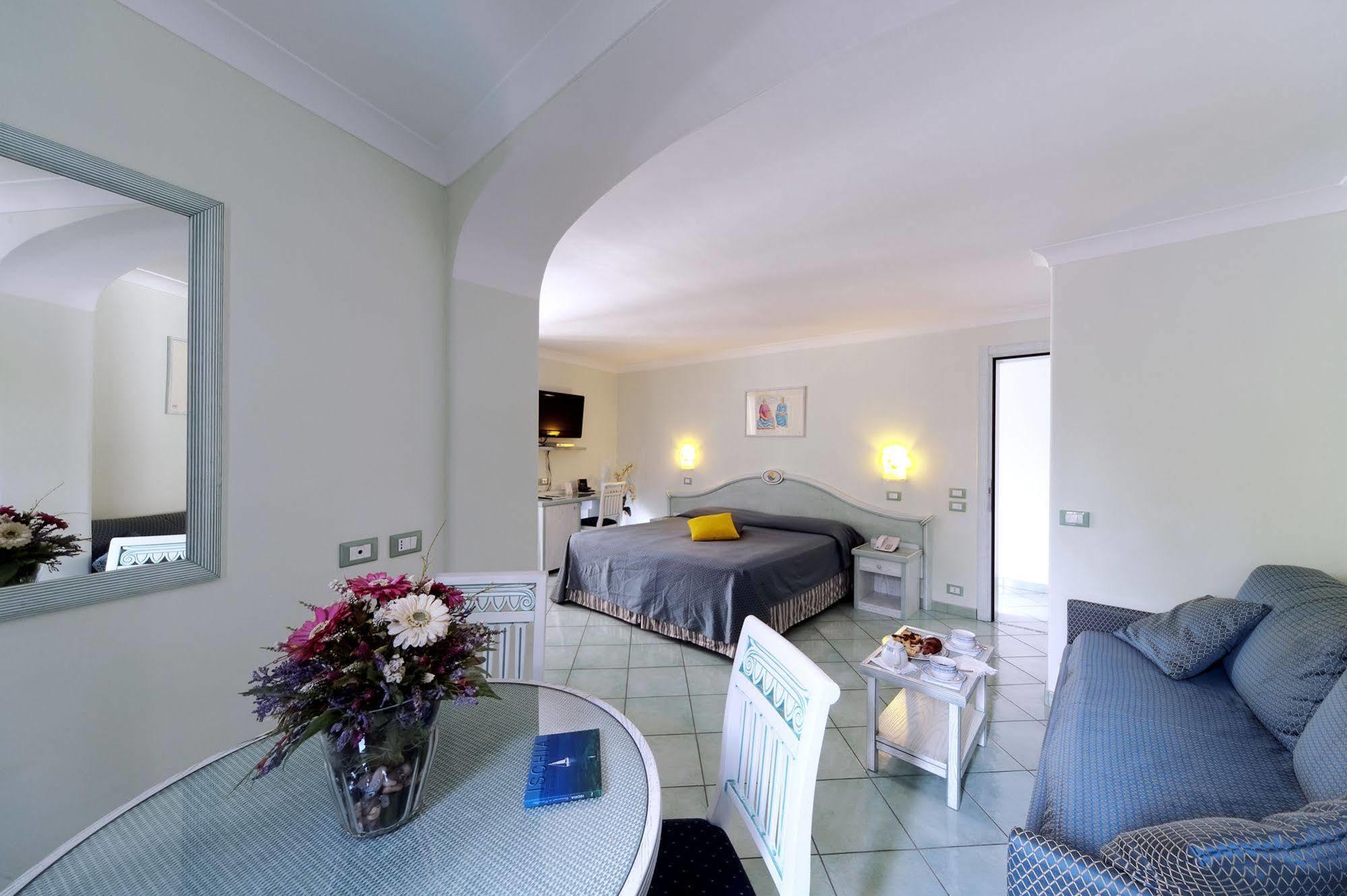 Hotel Bellevue Benessere & Relax Ischia Exterior photo